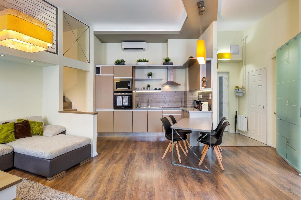 Spacious & Stylish Apartment In Downtown 부다페스트 외부 사진