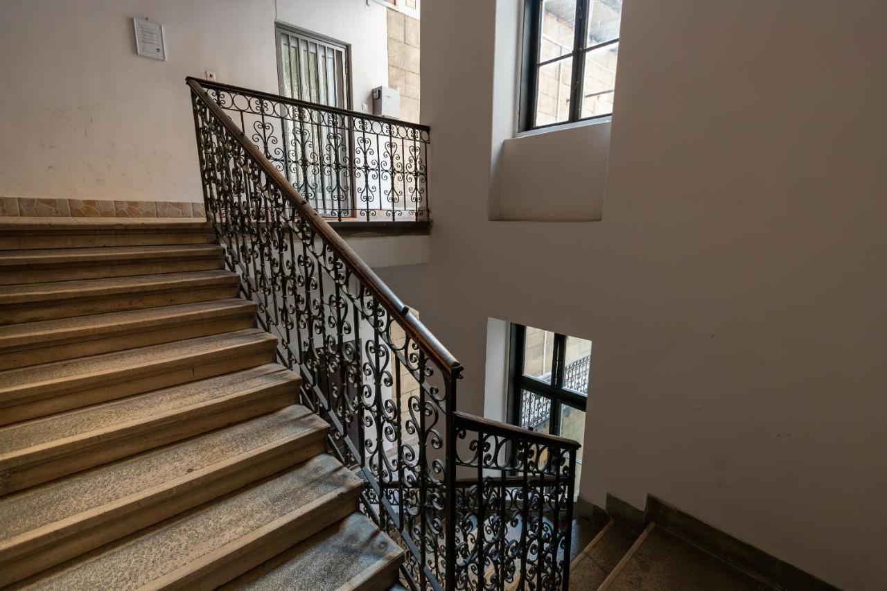Spacious & Stylish Apartment In Downtown 부다페스트 외부 사진
