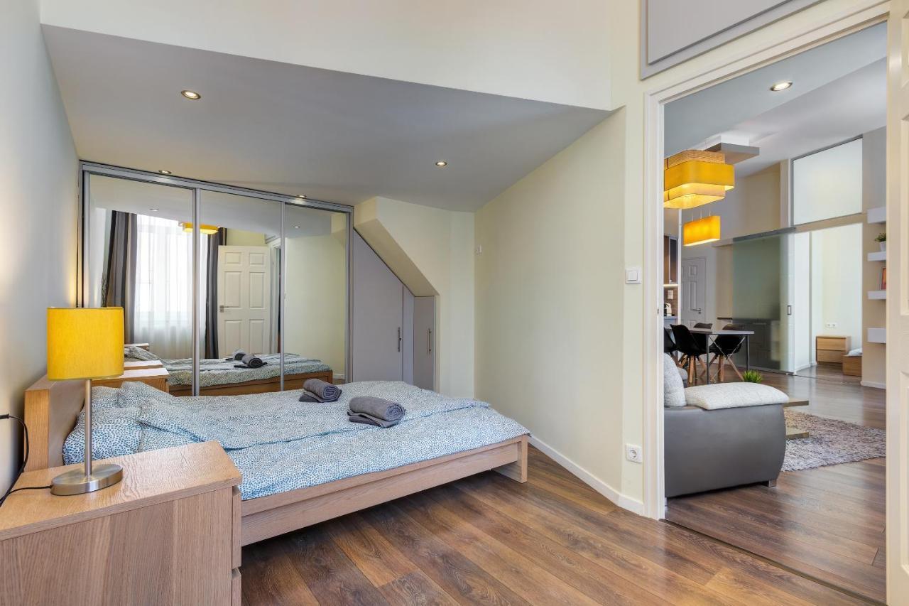 Spacious & Stylish Apartment In Downtown 부다페스트 외부 사진