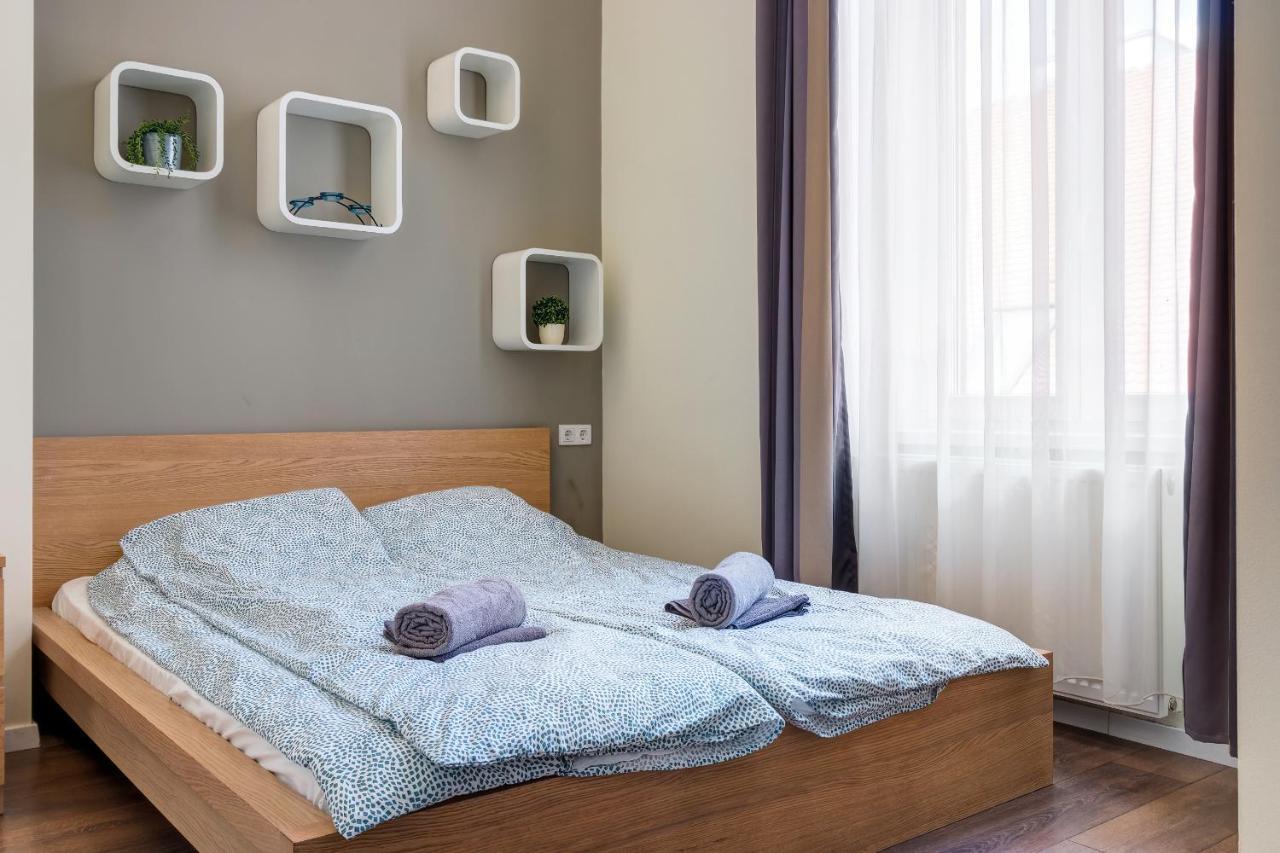 Spacious & Stylish Apartment In Downtown 부다페스트 외부 사진
